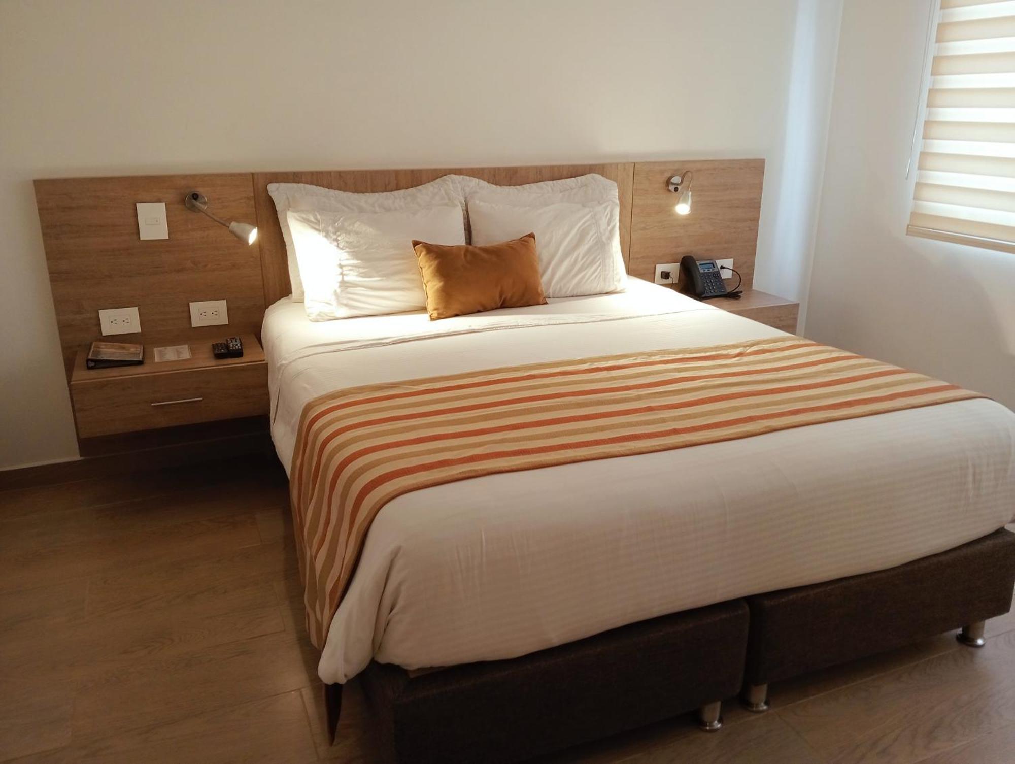Hotel Lomas 10 Medellin By Dico Ngoại thất bức ảnh