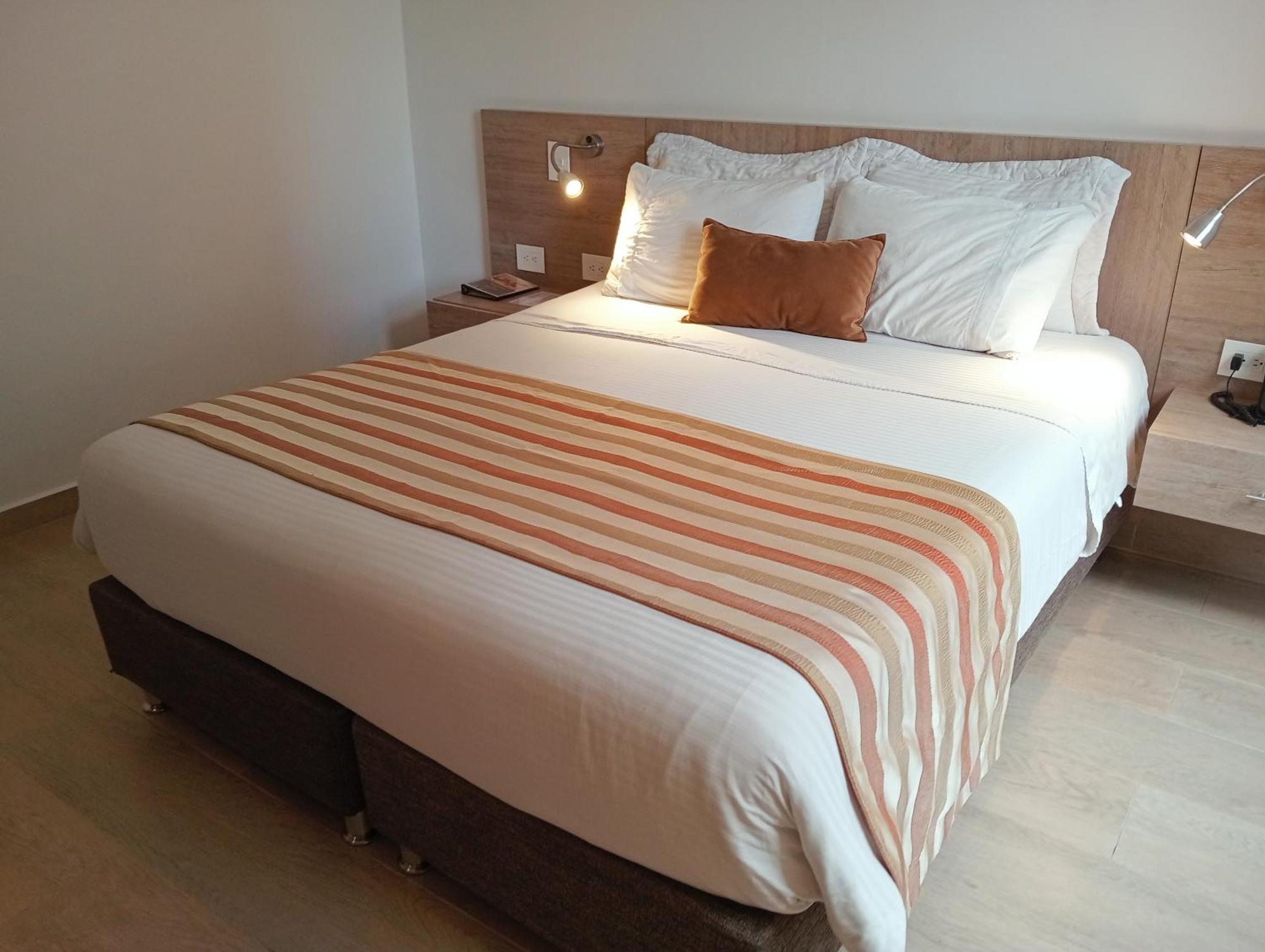 Hotel Lomas 10 Medellin By Dico Ngoại thất bức ảnh