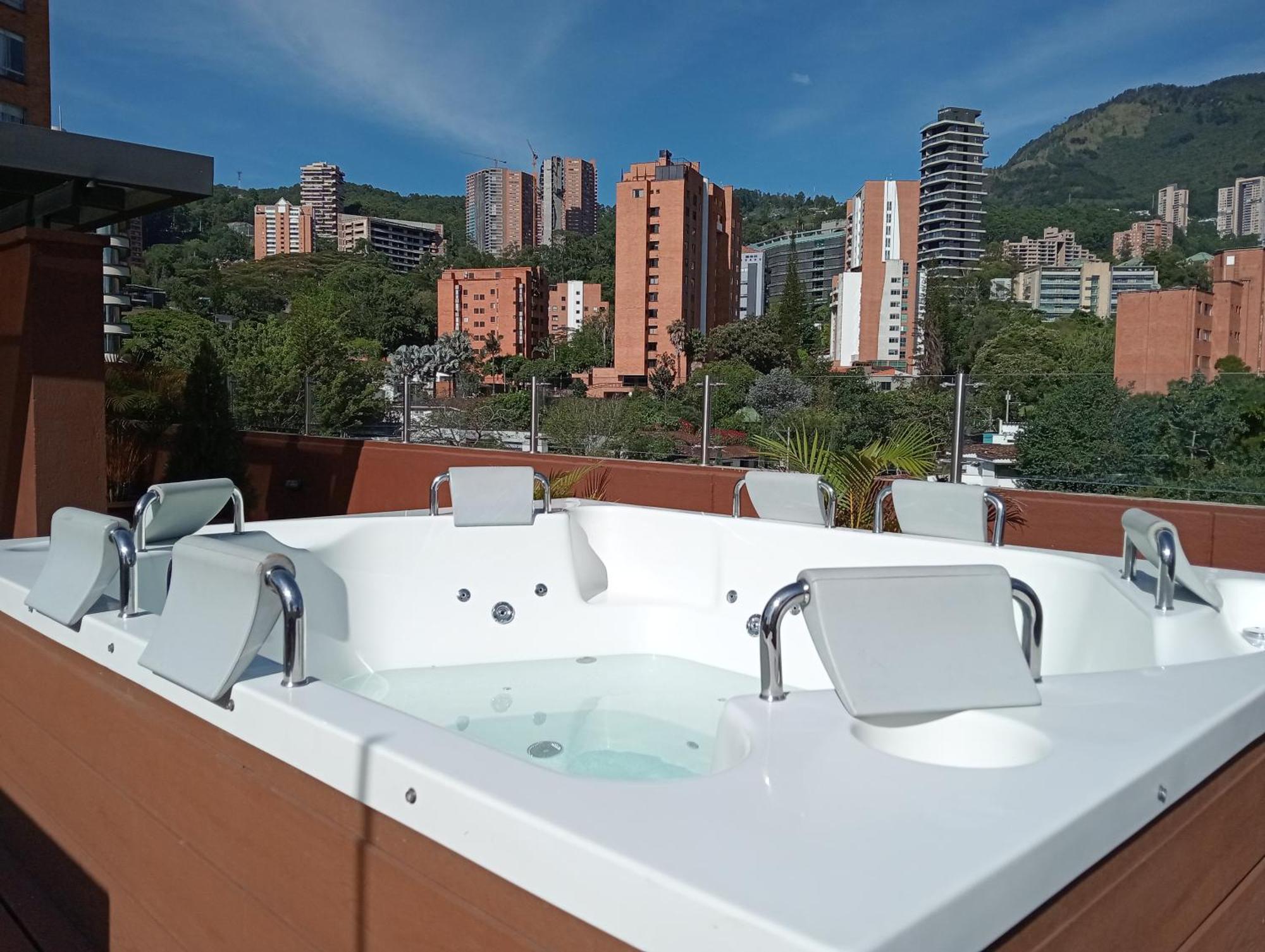 Hotel Lomas 10 Medellin By Dico Ngoại thất bức ảnh